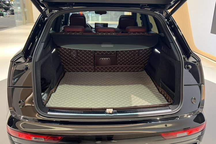 Used Audi Q5L 2023 40T Luxury Dynamic Model
