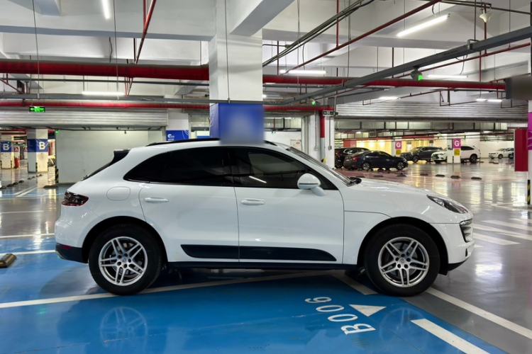 Used Porsche Macan 2016 Macan 2.0T
