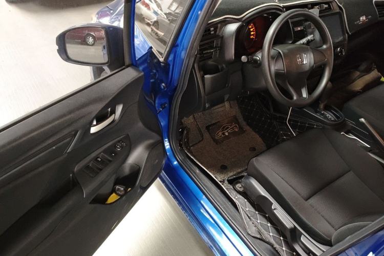 Used Honda Fit 2018 1.5L CVT Comfort Version