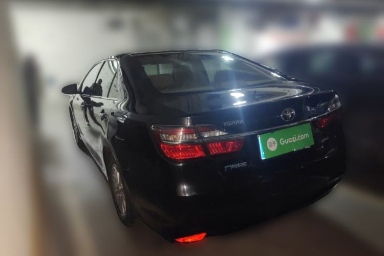 Used Toyota Camry 2016 2.0G 10th Anniversary Leading Edition
