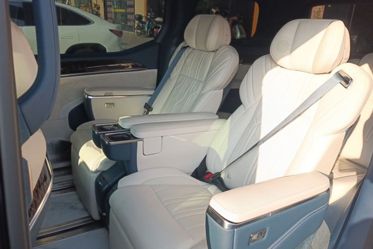 Used Zeekr 009 2022 WE Edition