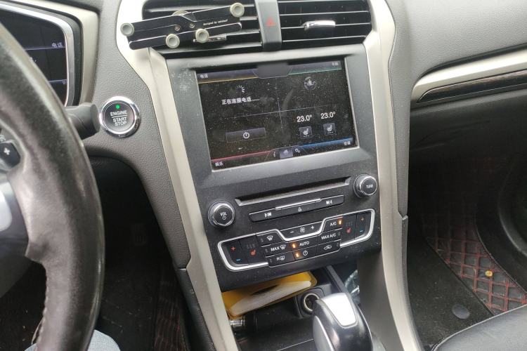 Used Ford Mondeo 2013 2.0L GTDi 200 Luxury Model
