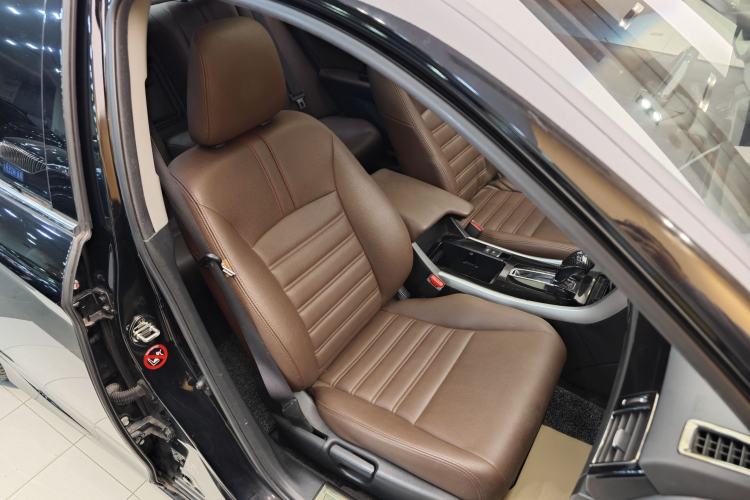 Used Honda Accord 2016 2.0L Comfort Edition
