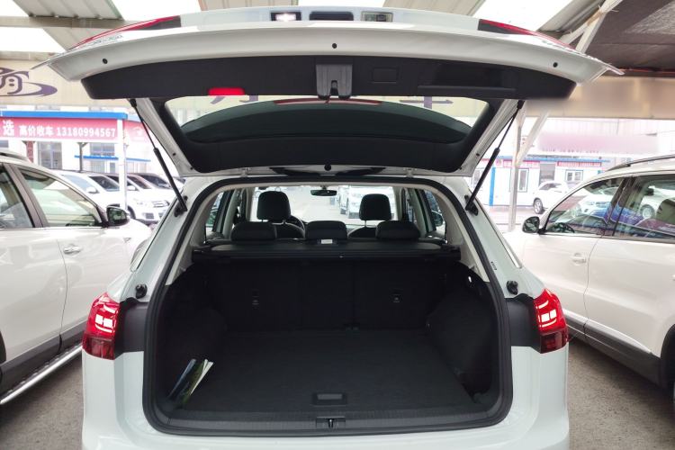 Used Volkswagen Tayron 2020 330TSI Two-Wheel Drive Luxury Smart Connectivity Version
