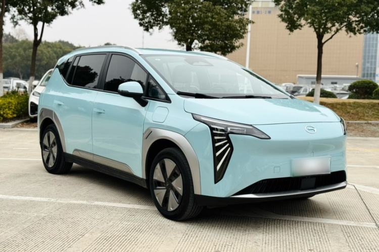 Used AION Y 2023 Younger