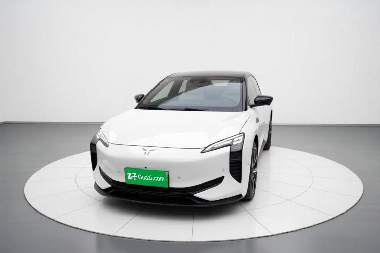 Used Hongqi EH7 2024 640 Pro+ All-Wheel Drive