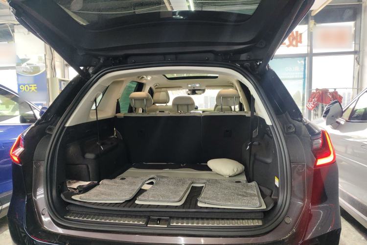 Used Nio ES8 2020 415 KM Signature Edition 7-Seater Version
