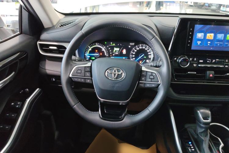 Used Toyota Highlander 2023 2.5L Smart Electric Hybrid Dual-Motor All-Wheel-Drive Luxury 7-Seater
