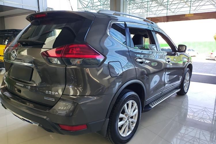 Used Nissan X-Trail 2019 2.0L CVT Smart Connect Comfort Edition 2WD
