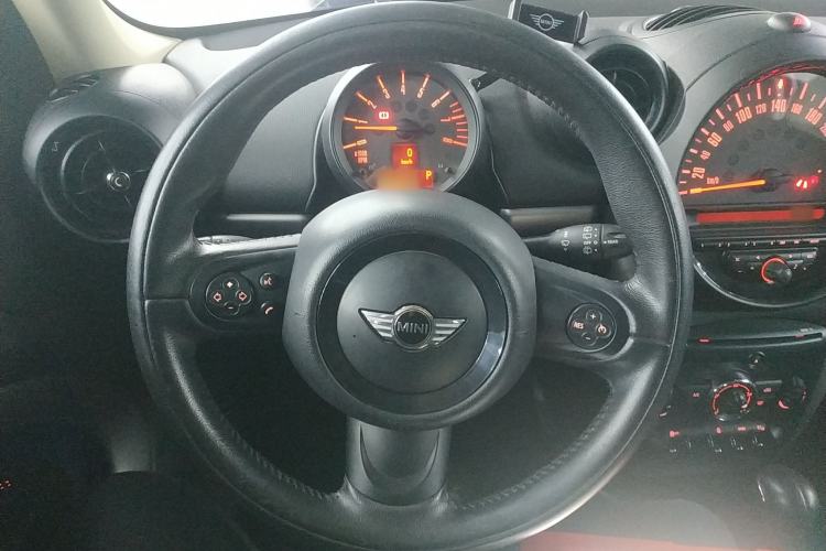 Used  Countryman 2014 1.6T COOPER ALL4 Fun
