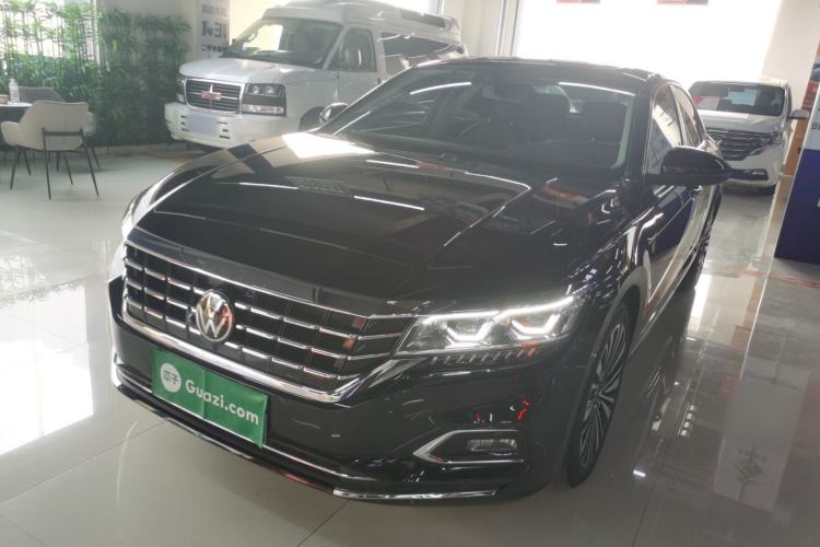 Used Volkswagen Passat 2020 Revised Version 330TSI Luxury Edition China VI Standard
