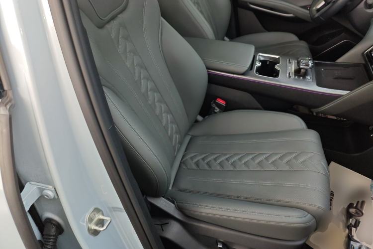 Used BYD Song L DM-i 2025 Intelligent Driving Version 160 km Beyond-Range Type
