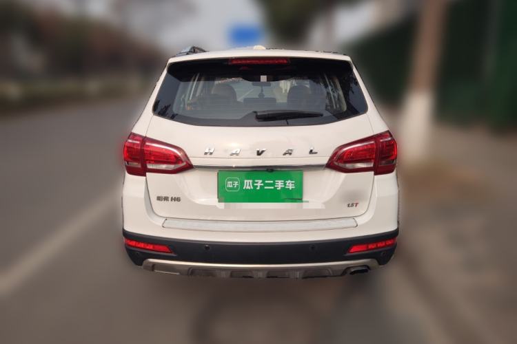 Used Haval H6 2015 Revised Version Sport Edition 1.5T Manual Transmission Two-Wheel Drive Elite Grade
