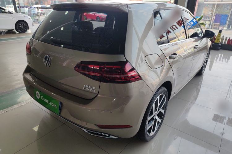 Used Volkswagen Golf 2018 230TSI Automatic Luxury Version