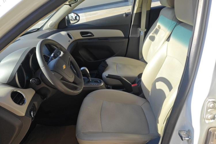 Used Chevrolet Cruze 2015 1.5L Classic SE AT
