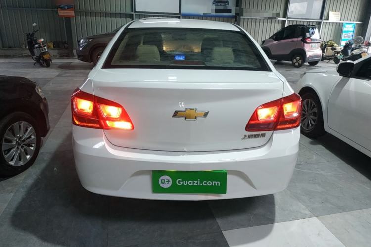 Used Chevrolet Cruze 2015 1.5L Classic SE MT
