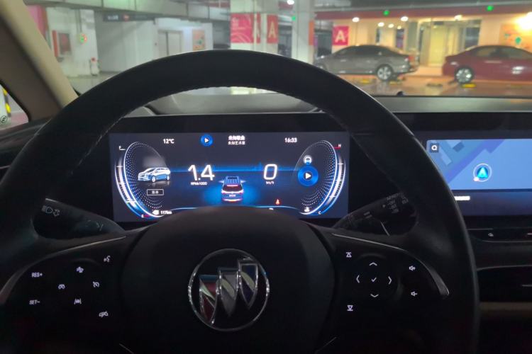 Used Buick GL8 2021 ES Landtrek 653T Luxury Model
