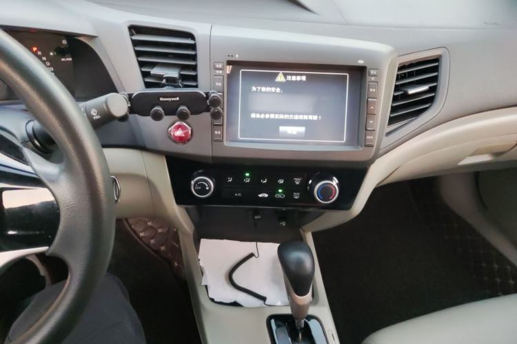 Used Honda Civic 2013 10th Anniversary 1.8L Automatic Comfort Version
