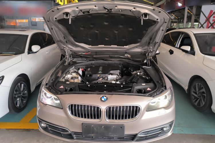 Used BMW 5 Series 2014 525Li Luxury Design Package
