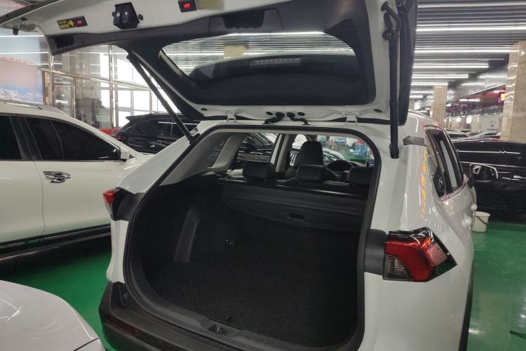 Used Toyota RAV4 2020 2.0L CVT 4x4 Trend Edition
