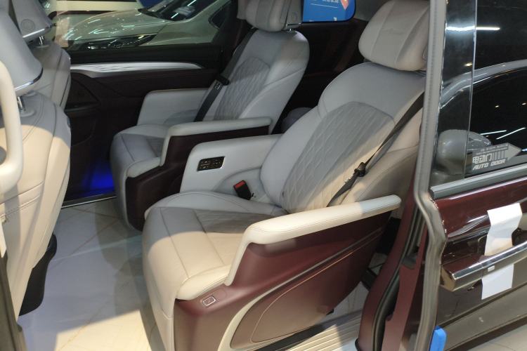 Used Buick GL8 2022 Avenir Aivia Six-Seat Deluxe Edition