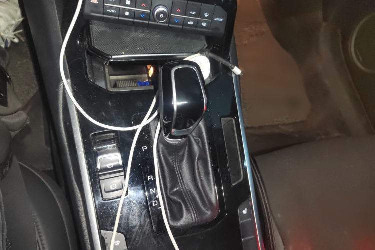 Used Wey VV7 2017 VV7c 2.0T Luxury Model
