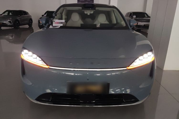 Used Hima Luxeed R7 2024 All-Electric 736 km Ultra
