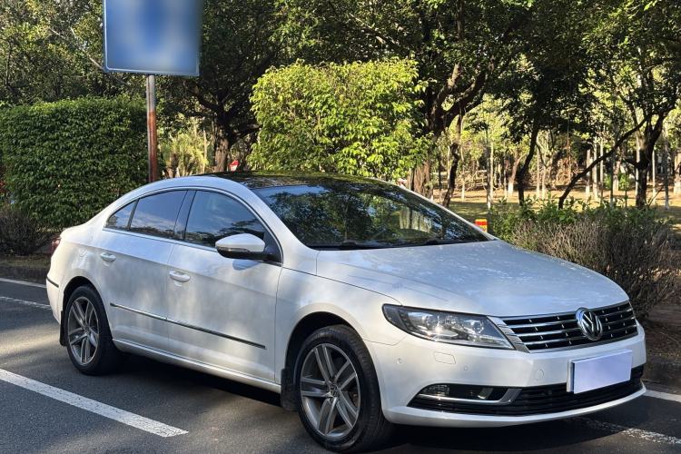 Used Volkswagen FAW-Volkswagen CC 2015 2.0 TSI Luxury Model
