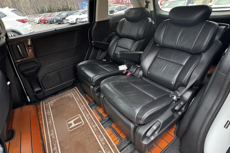 Used Honda Odyssey 2015 Revised Version 2.4L Supreme Edition