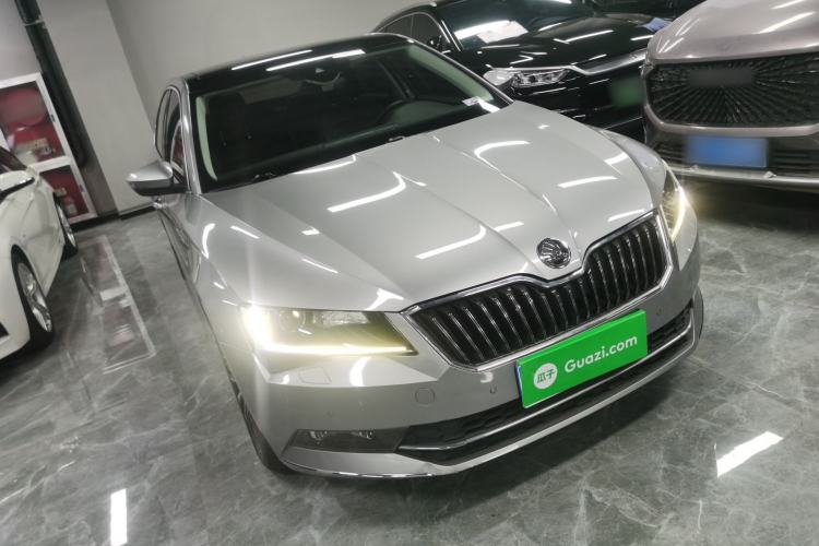 Used Skoda Superb 2018 TSI330 DSG Luxury Edition China V Standard

