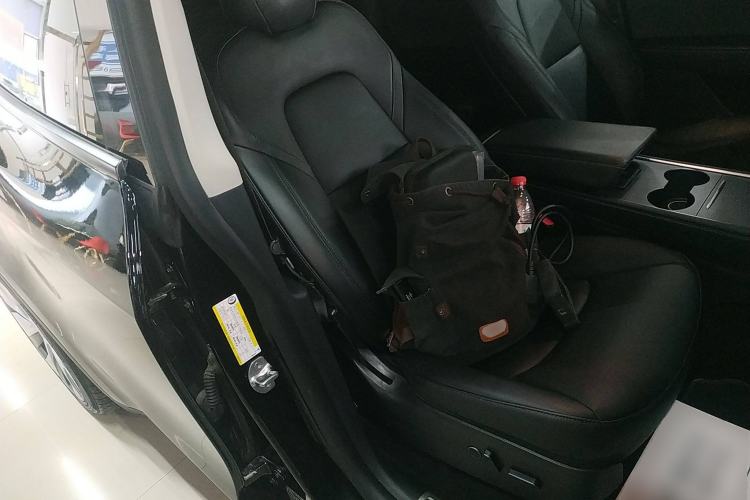 Used Tesla Model Y 2021 Long-Range All-Wheel-Drive Version 3D7
