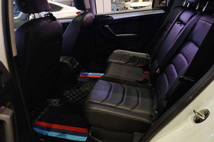 Used Volkswagen Tiguan L 2021 330TSI Automatic Two-Wheel Drive Smart Edition
