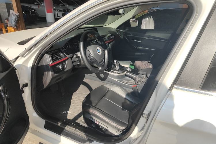 Used BMW 3 Series 2016 320Li Fashion Model
