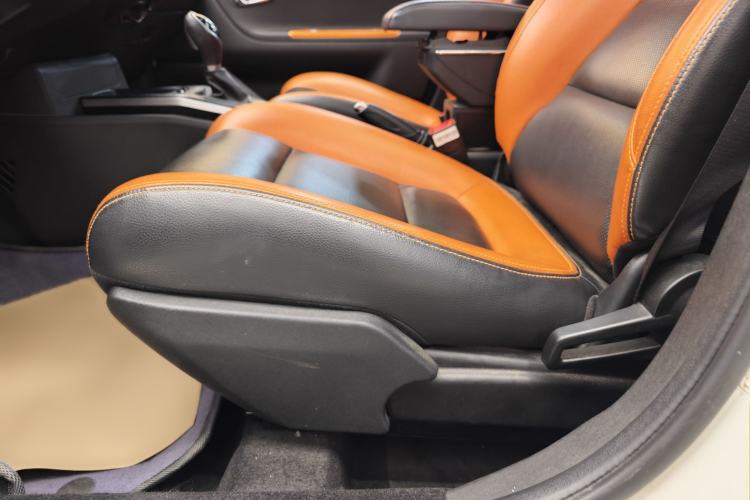 TDK.VehicleDetails.img