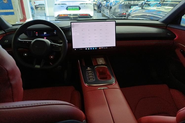 Used  SU7 2024 Rear-Drive Ultra-Long Range Advanced Pro-Level Intelligent Driving Version
