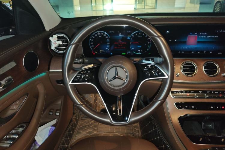 Used Mercedes-Benz E-Class New Energy 2023 E 350 e L Plug-in Hybrid Sedan
