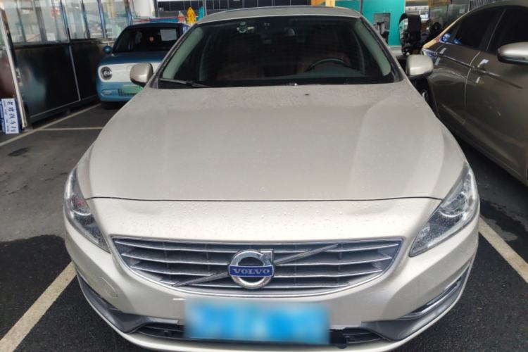 Used Volvo S60 2018 S60L T4 Zhiyuan Edition
