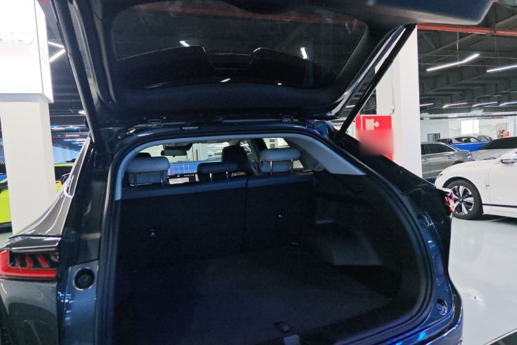 Used Changan UNI-Z New Energy 2024 Blue Whale Smart Electric iDD 125km Beyond Edition
