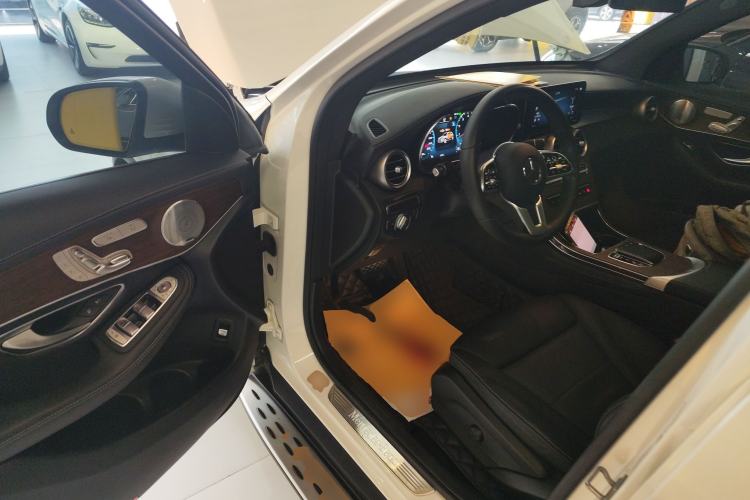 Used Mercedes-Benz GLC 2020 Facelift GLC 300 L 4MATIC Dynamic Edition