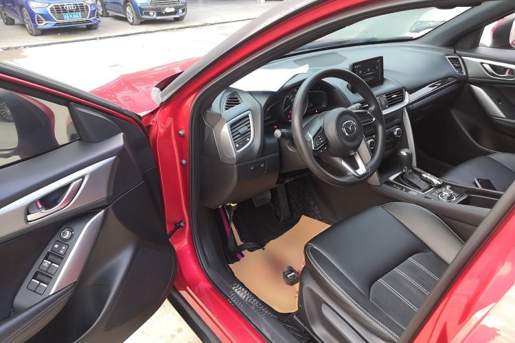 Used Mazda CX-4 2018 2.0L Automatic Two-Wheel Drive Blue Sky Exploration Version China V Standard