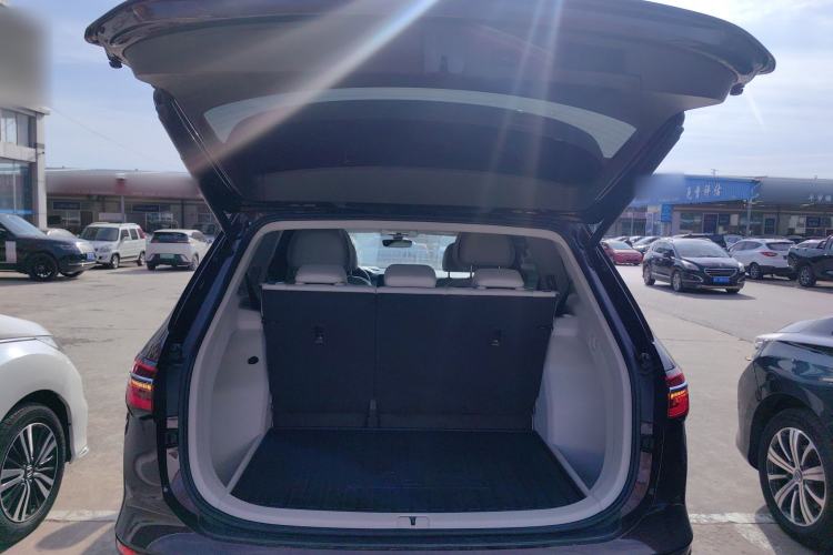 Used Volkswagen Viloran 2022 380TSI Prestige Edition
