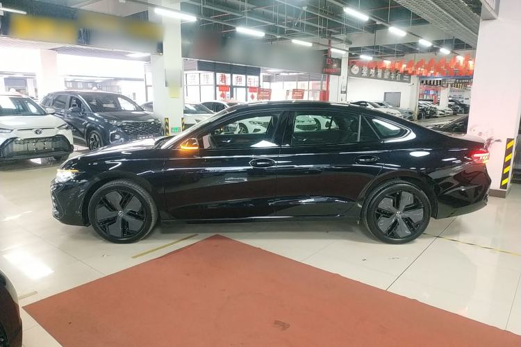 Used Volkswagen Passat 2025 Pro 380TSI Starry Dragon Luxury Edition