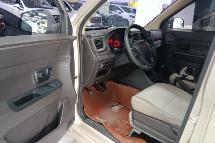 Used Wuling Hongguang V 2022 1.5L Jingqu Edition Electric-Assist LAR