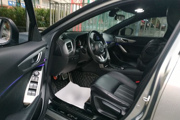 Used Mazda CX-4 2018 2.0L Automatic Two-Wheel Drive Blue Sky Dynamic Version China V Standard
