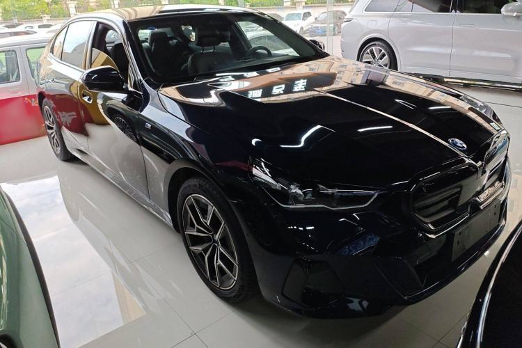 Used BMW i5 2024 eDrive 35L M Sport Package
