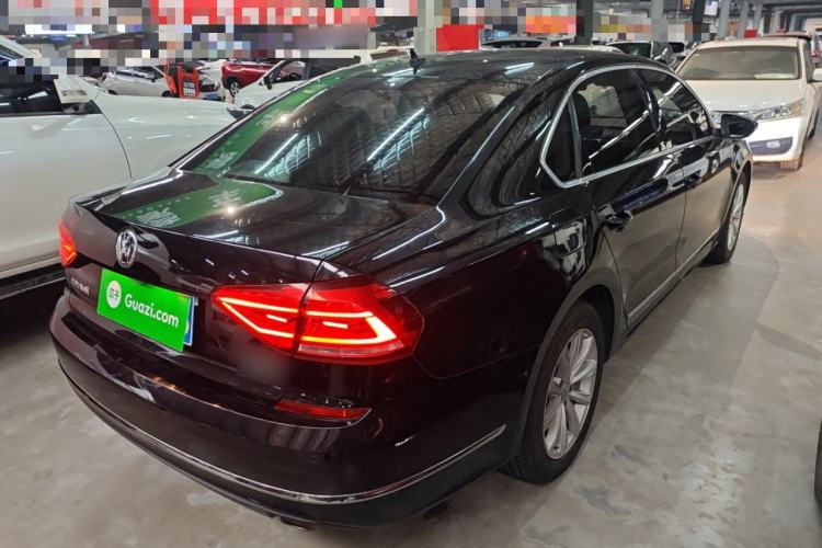 Used Volkswagen Passat 2017 330TSI DSG Luxury Edition
