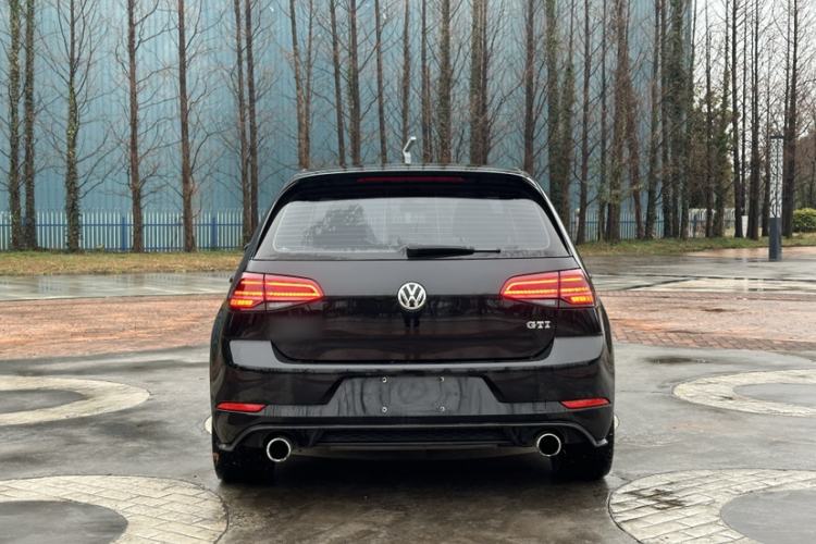 Used Volkswagen Golf GTI 2018 2.0 TSI GTI

