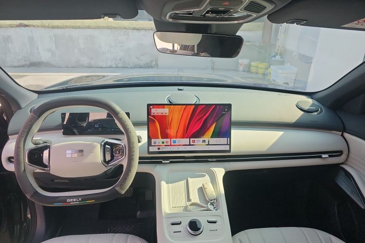 Used  Galaxy Xingjian 7 EM-i 2025 120km Launch+ Version
