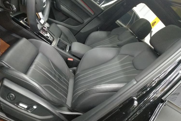 Used Audi Q5L 2023 40T Luxury Dynamic Model
