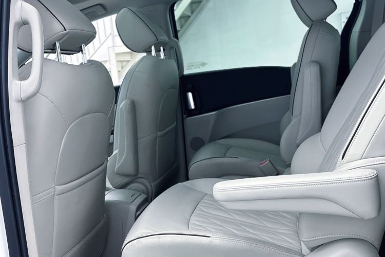 Used Buick GL8 2022 Land Business Class 652T Luxury Model